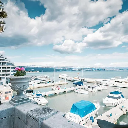 Sea View Apartment Villa Regaly - Free Parking - Opatija Apartament *