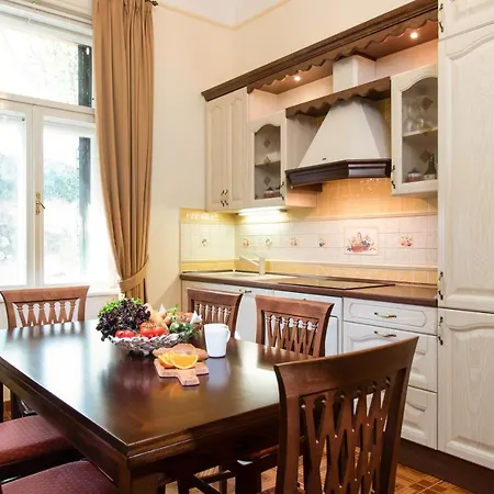 Regaly With Sea View And Free Parking 奥帕提亚