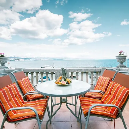 Sea View Apartment Villa Regaly - Free Parking - Opatija * Опатія