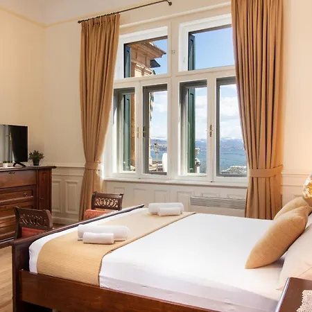 Regaly With Sea View And Free Parking Apartman *